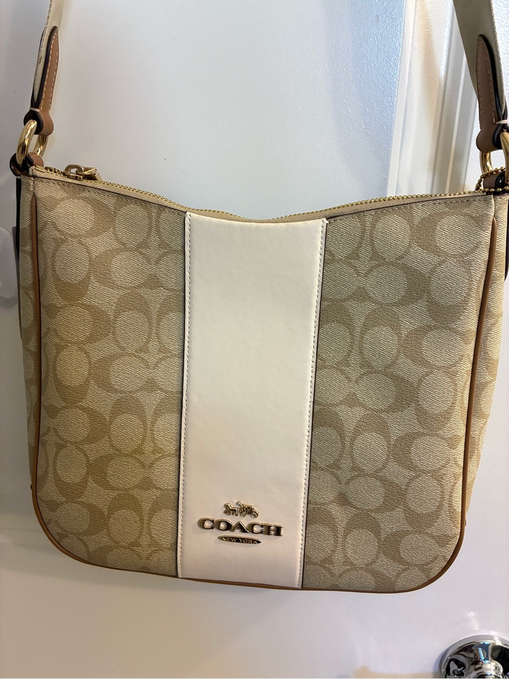 COACH Signature ELLIE Canvas Shoulder Bag in Light Khaki/Chalk light Saddle.